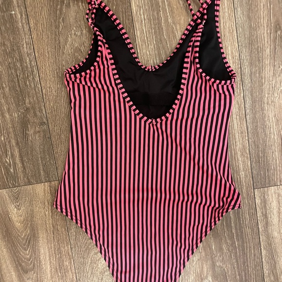 High cut one piece v cut with scoop back in hot pink stripes - Picture 3 of 5